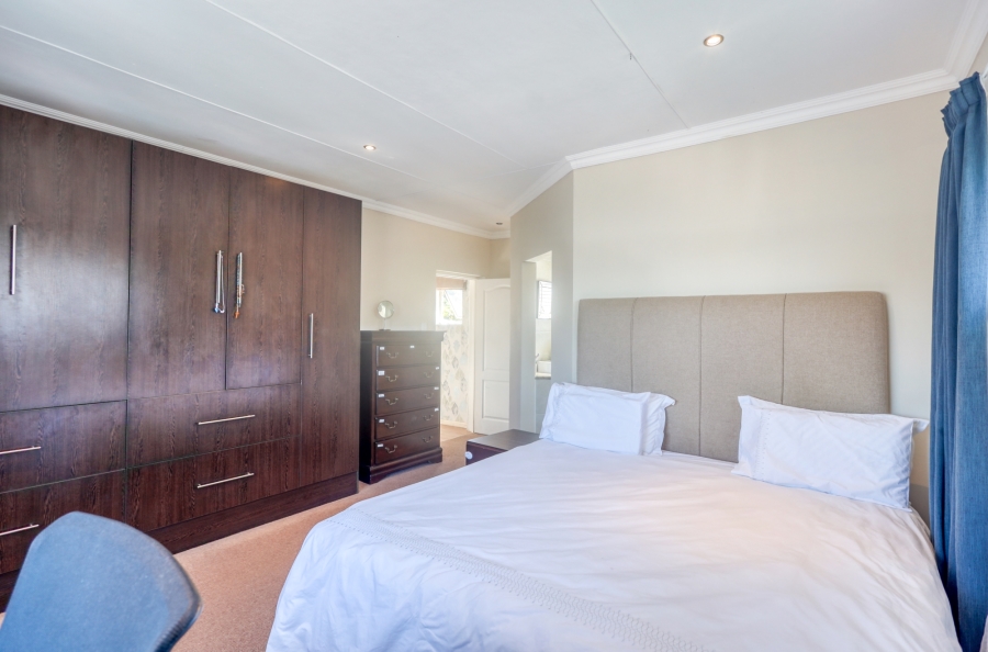 3 Bedroom Property for Sale in Beacon Bay North Eastern Cape